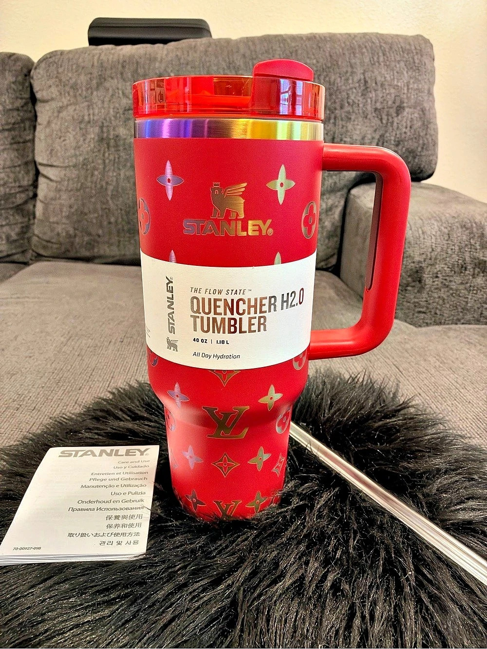 Stanley The Quencher H2.0 FlowState Tumbler 40 oz Red & Gold